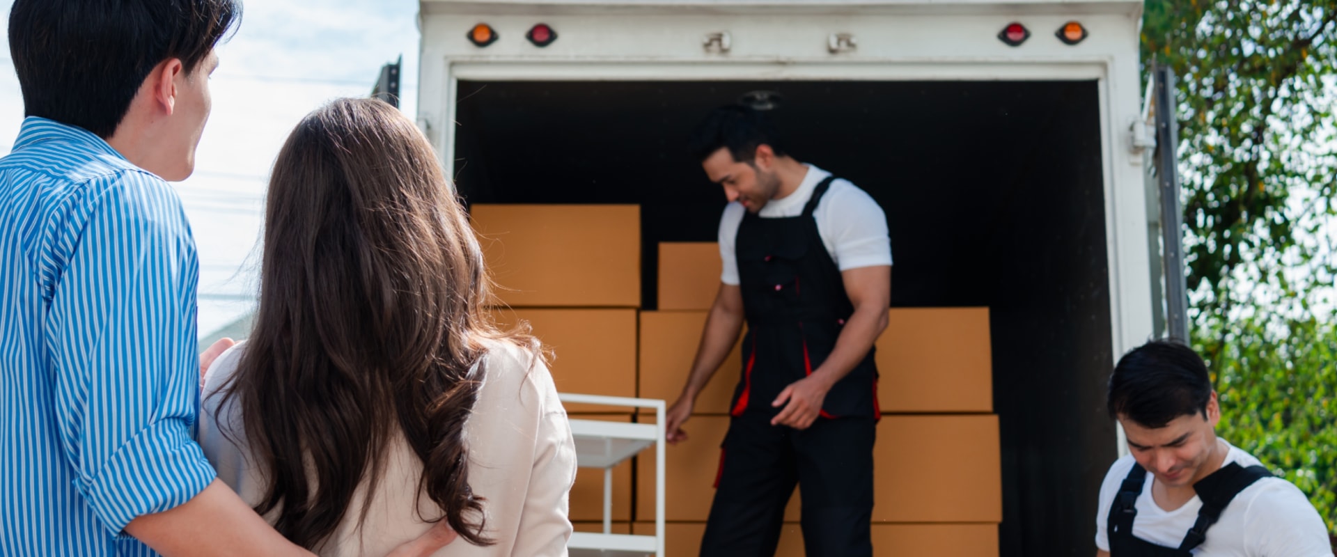 Finding the Most Affordable Month to Move: A Comprehensive Analysis