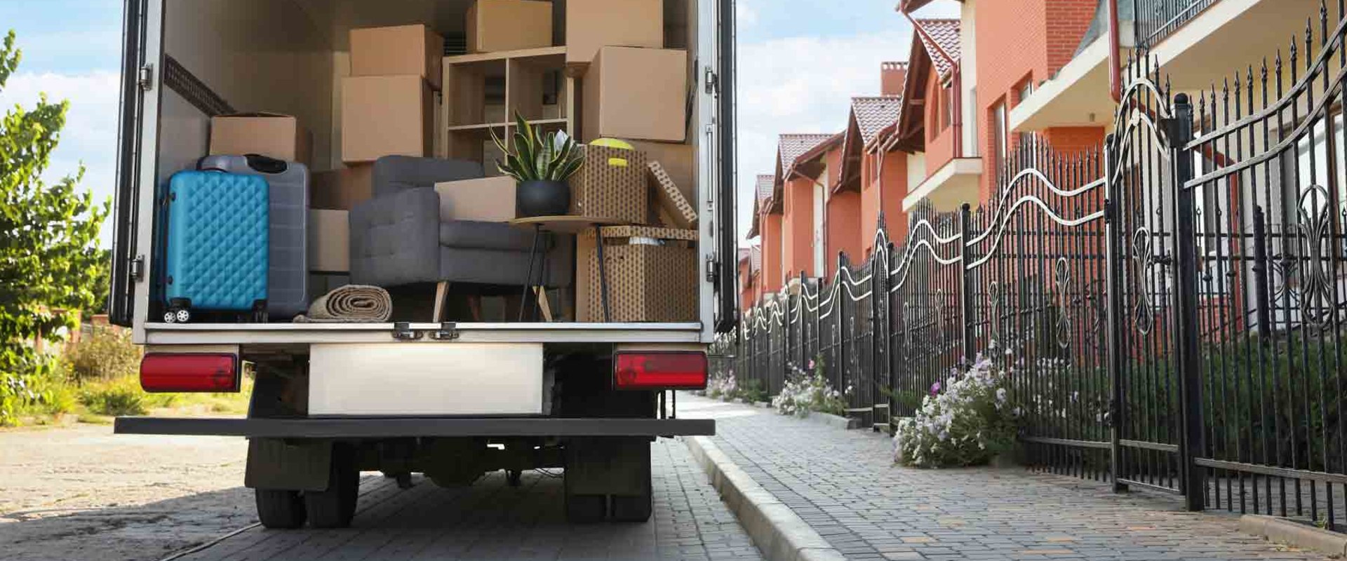 Understanding the Cost of Moving: When is the Most Expensive Day to Move a House?