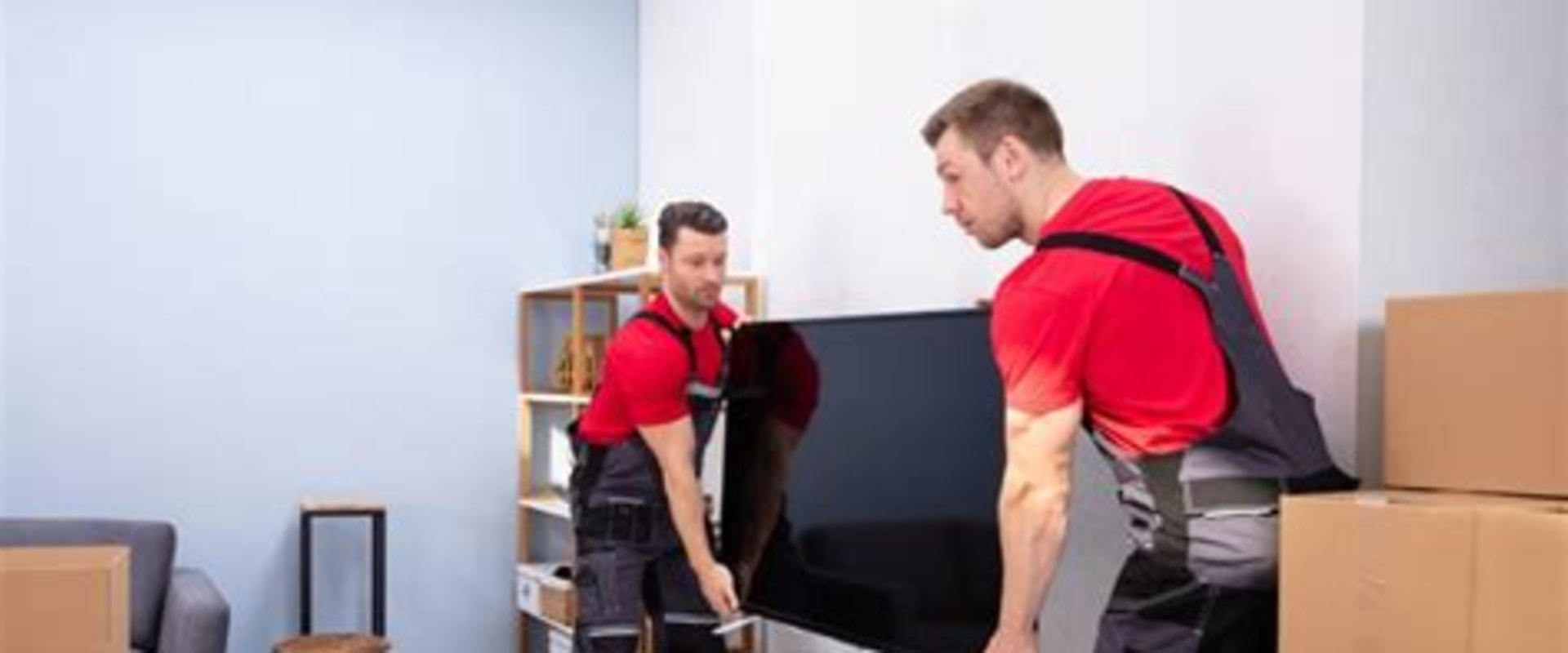 Understanding the Peak Moving Season: When Do Most People Move?